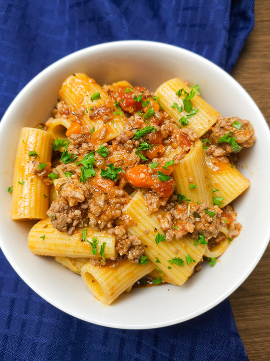 Rigatoni Sauce Bolognaise et Légumes Rôtis